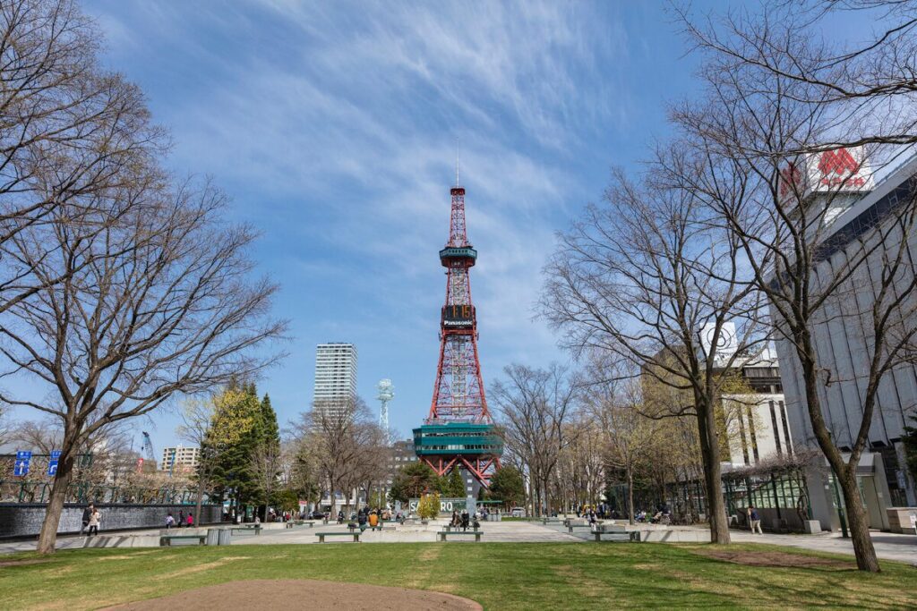 札幌市中央区 大通公園周辺の街並みと分譲マンションエリア