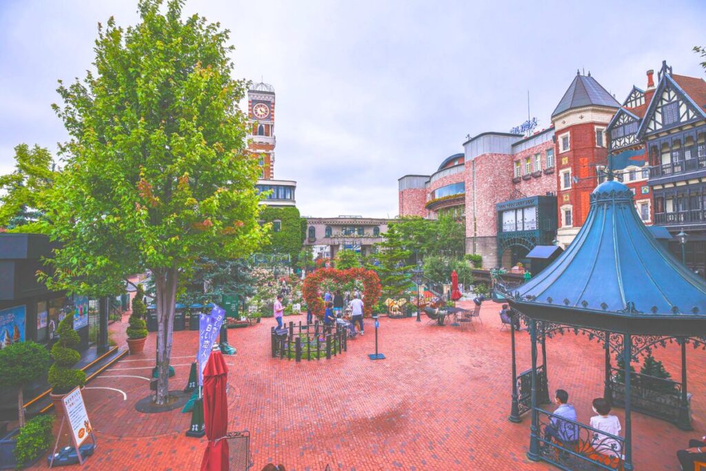 札幌市西区 落ち着いた住宅街と生活利便施設のある街並み